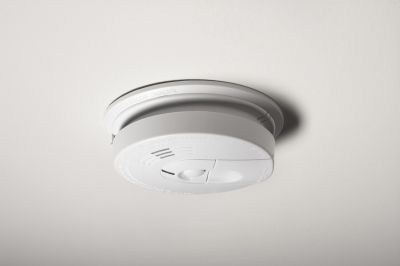Prompt smoke detection for fire hazards